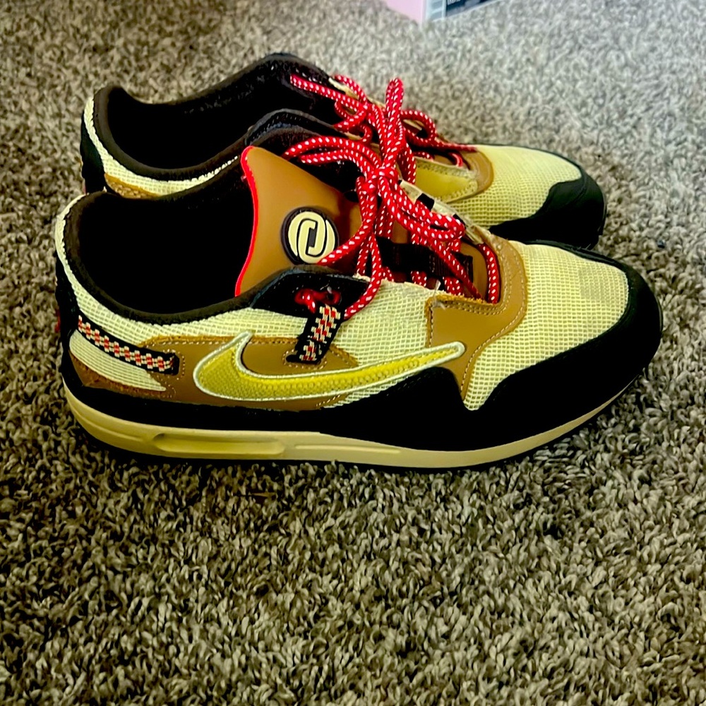 Travis Scott x Air Max 1